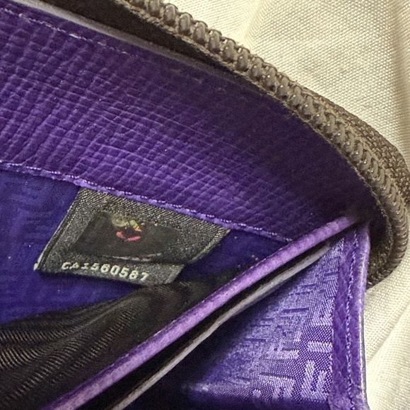 Fendi Wallet - Picture 7 of 13